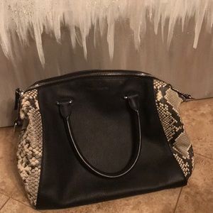 Vince Camuto tote